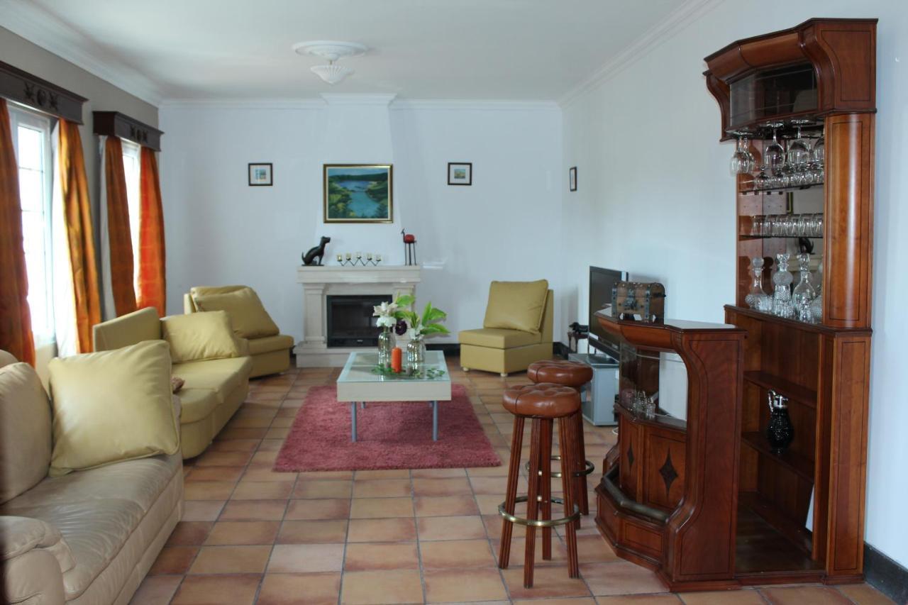 Bella Italia Populo Guest House Понта Делгада Екстериор снимка