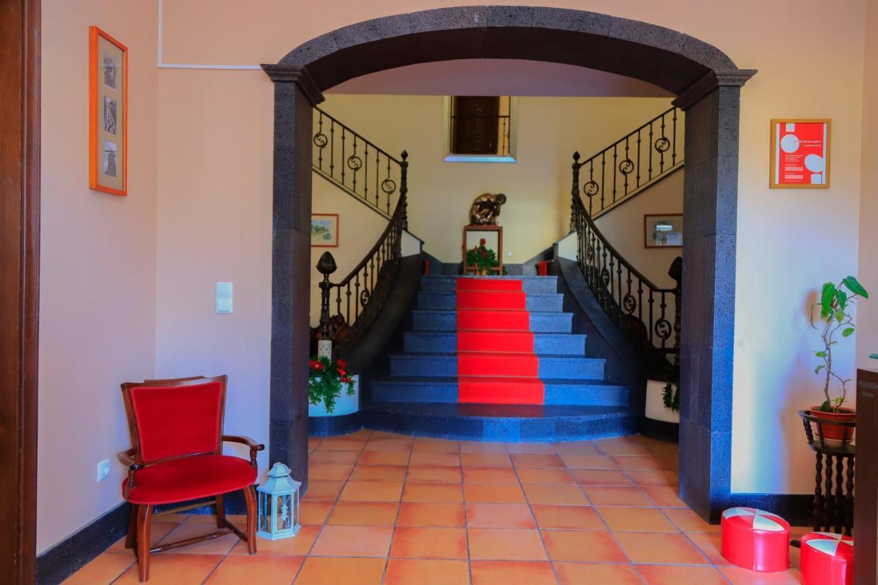 Bella Italia Populo Guest House Понта Делгада Екстериор снимка