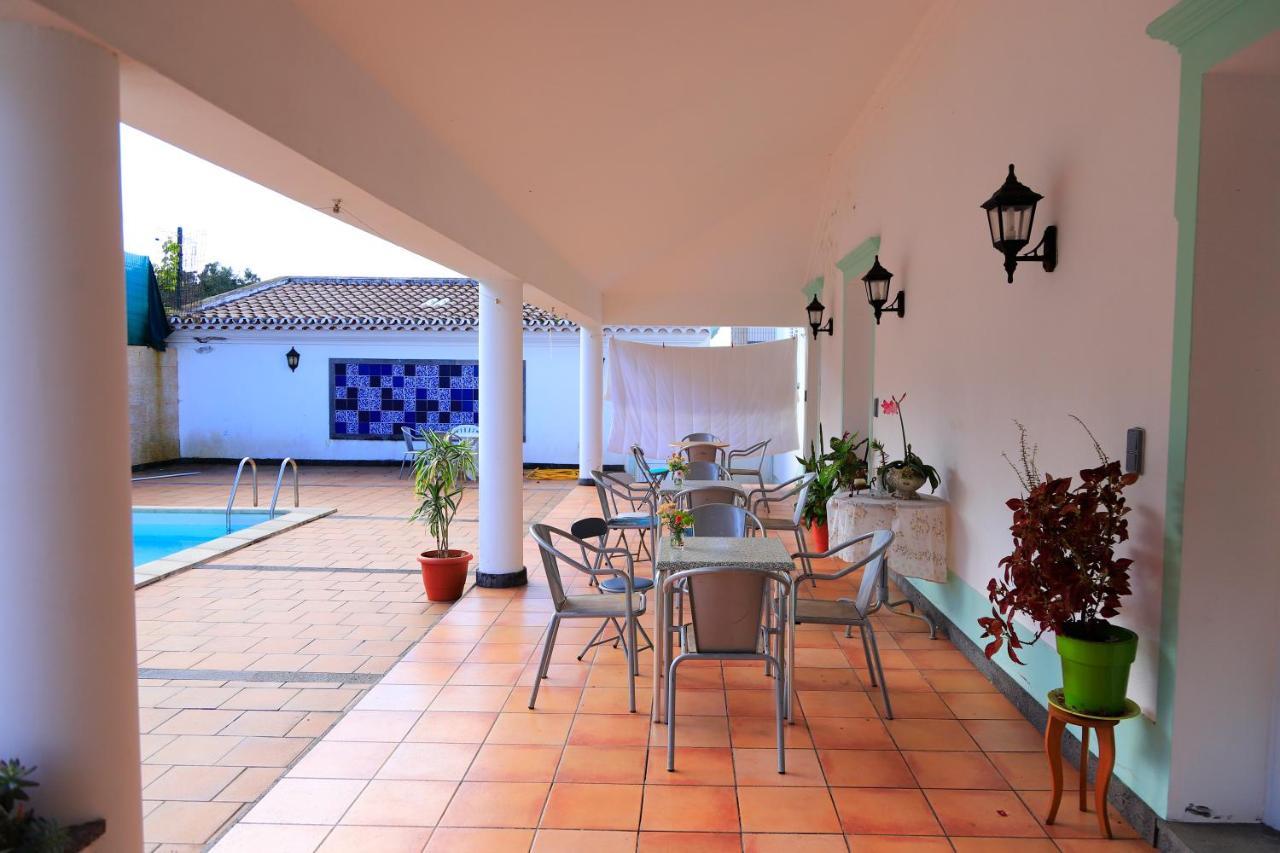 Bella Italia Populo Guest House Понта Делгада Екстериор снимка