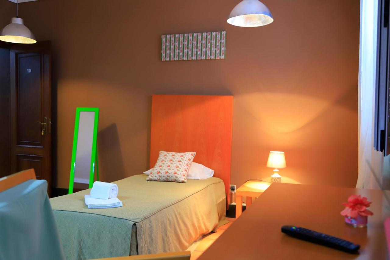 Bella Italia Populo Guest House Понта Делгада Екстериор снимка
